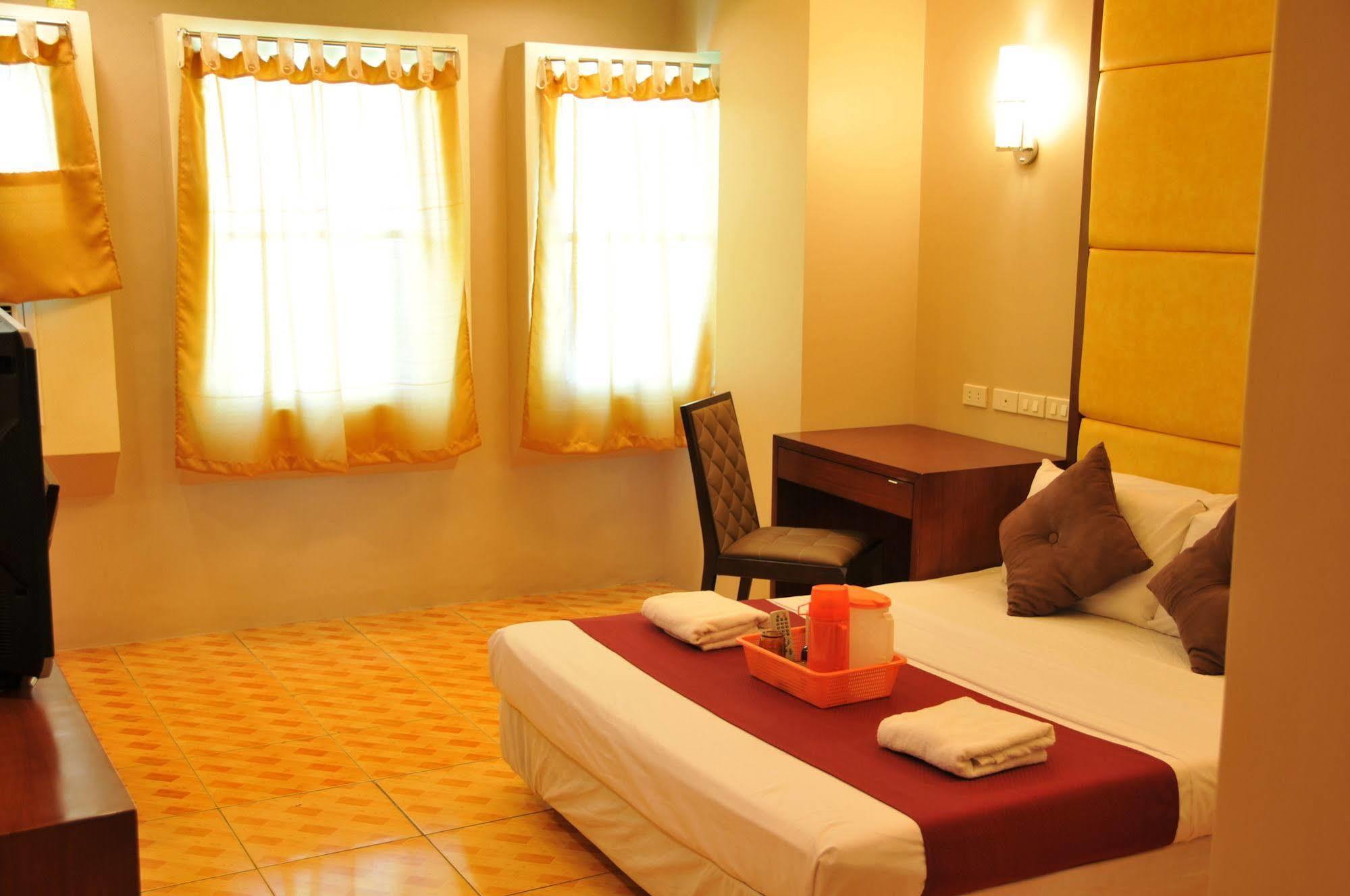 Ong Bun Pension House Iloilo City Exteriör bild